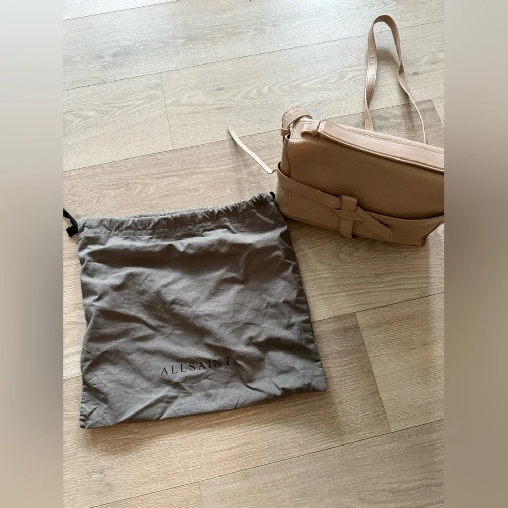 AllSaints Cami Leather Shoulder Bag - Natural - Picture 9 of 10